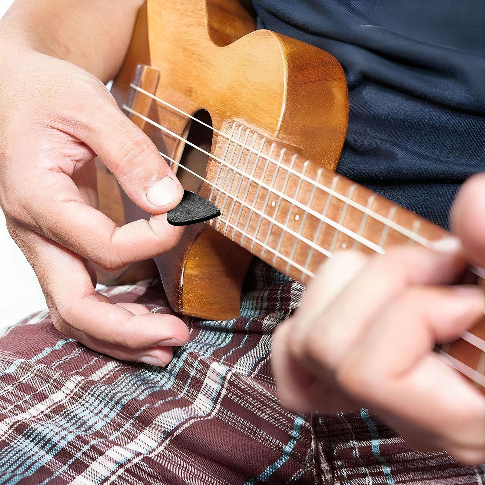 5 Sets Ukulele Strings Kit Pre - مراجعة Ukulele Beginner Kit وسعره