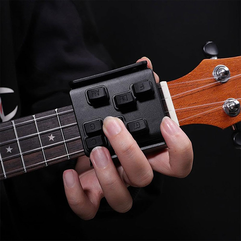 Streamlined Ukulele Chord Pres - مراجعة Ukulele Beginner Kit وسعره
